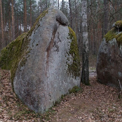 Каменное село